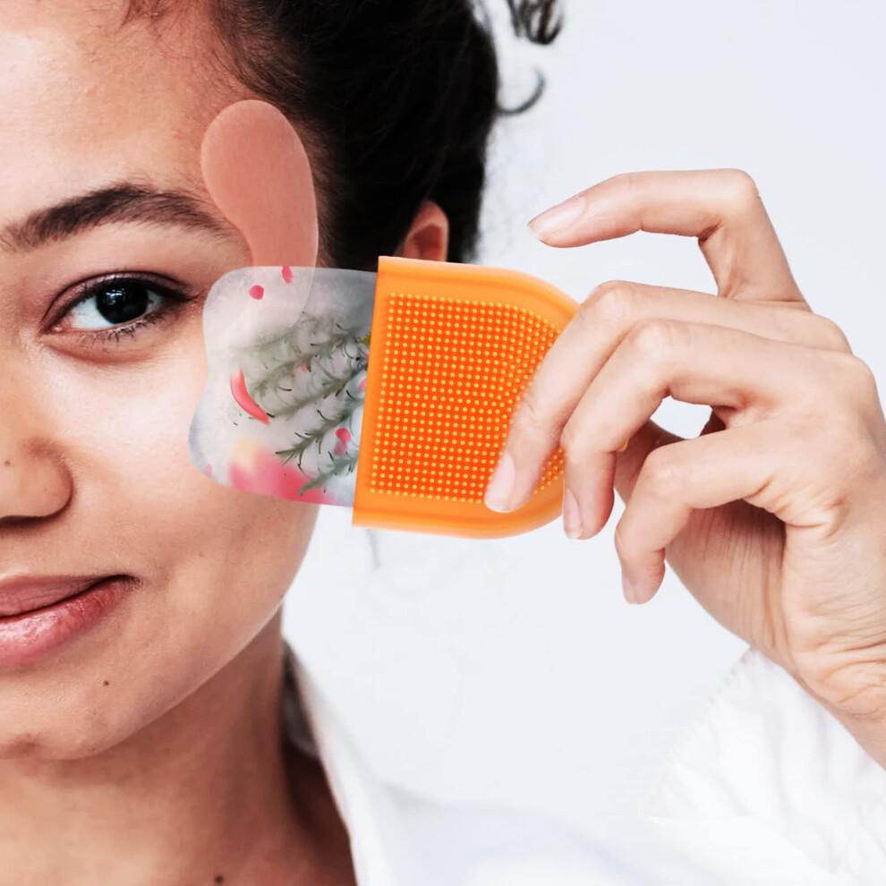 Face Ice Roller with Reusable Silicone for Cooling Facial Massage and Puffiness Reduction