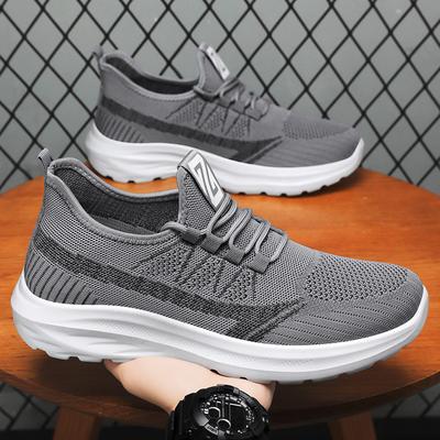 Herrenschuhe Sportschuhe Sommer neu zum Schnüren leicht männlich Papa flachsohlige Fly-Knit-Schuhe atmungsaktives Mesh Freizeitschuhe