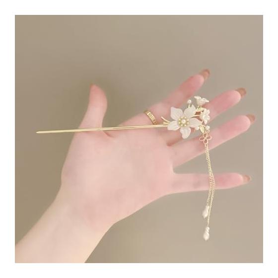 Kanzashi Stick Hairpin Flower Charm Single Pin Simple Hair Accessory Yukata Japanese Style Freesia - White