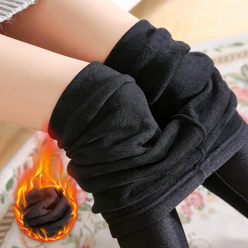 

Женские черные глянцевые леггинсы с флисовой подкладкой - Длина девять точек, Облегающий крой, Высокая эластичность M