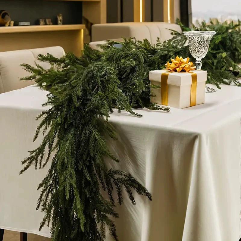 Nofox Rattan Pine Needle Christmas Wreath Decoration