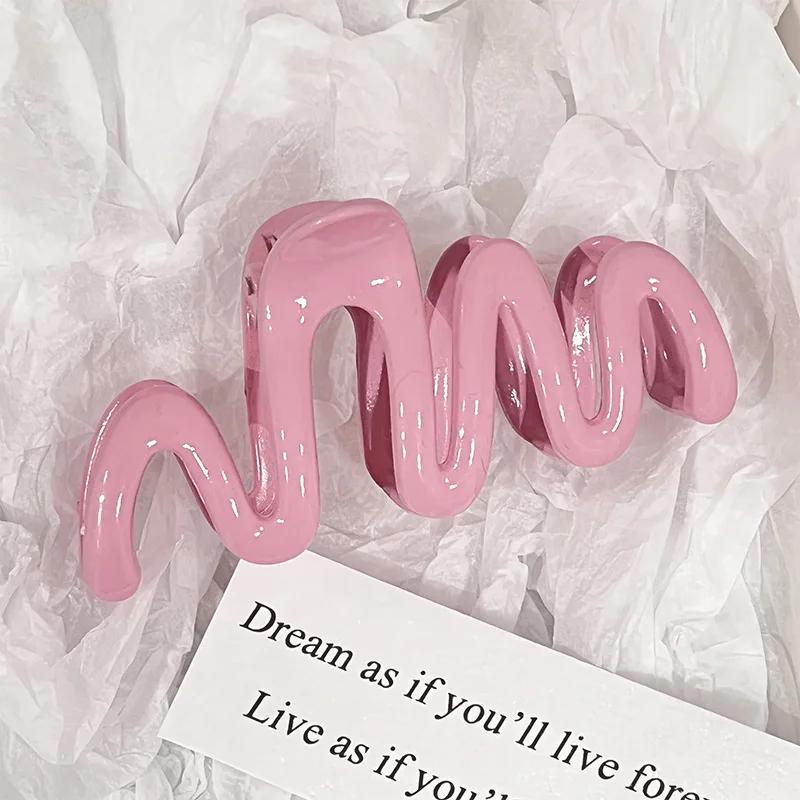 Colorful Wave Hair Claw Clips Women Korean Plastic Shark Hair Clip Geometry High Ponytail Barrette Hairpin Girl Hair Accessories