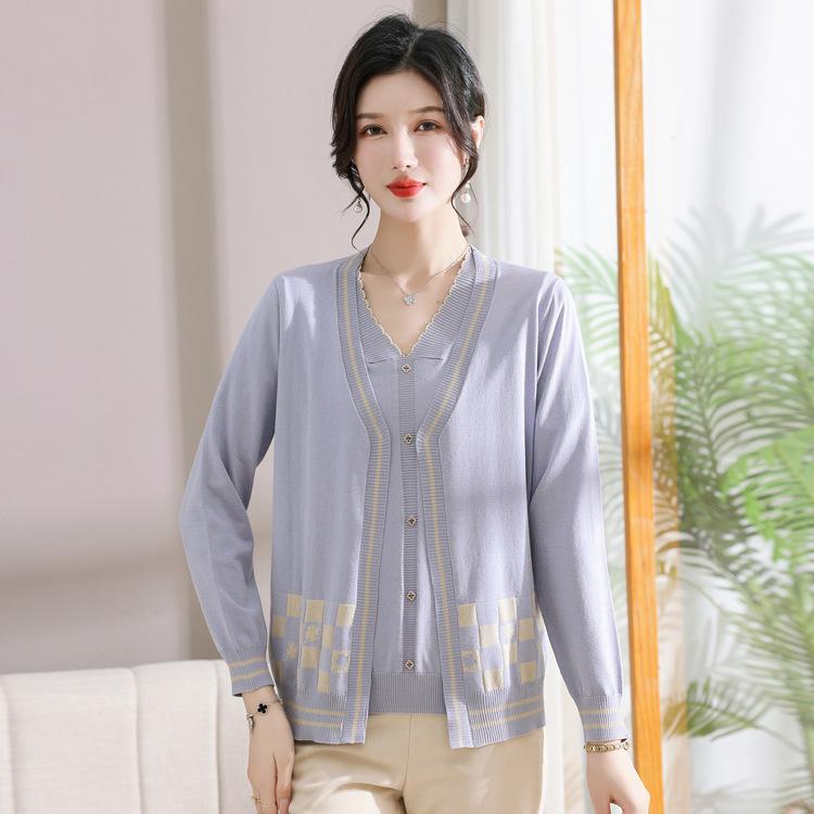 

Mom s Spring Suit Western-style Knitted Cardigan Fashion New Middle-aged and Elderly Women 40-year-old Age-reducing Two-piece Suit XL