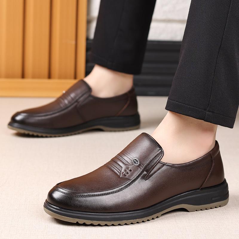 Four Seasons Sleeve Men's Shoes One Pedal Business Casual Breathable Leather Shoes Men's Middle-aged Dad Elderly Single Shoes