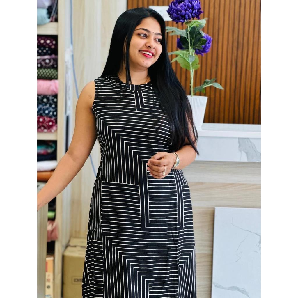 Women Sleeveless Cotton Kurti Pant Set Indian Casual Wear Ethnic Top Kurta Set