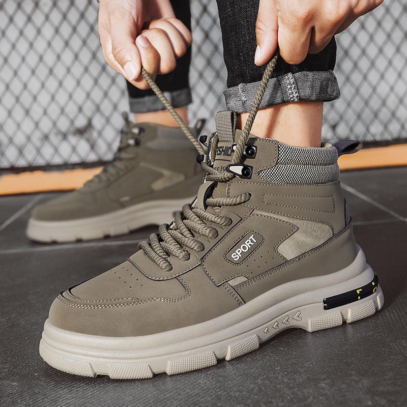 Fashion Men Hiking Boots Fashionable Desert Boots New Comfortable and Non Slip Thick Soled High Top Versatile Work Boots Bota Masculina