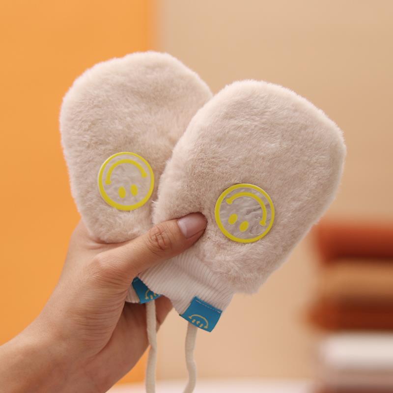 Children s Halter Neck Gloves Warm Bags for Infants  Boys and Girls  Cute Plus Velvet and Thickening 14.5 * 9.5cm