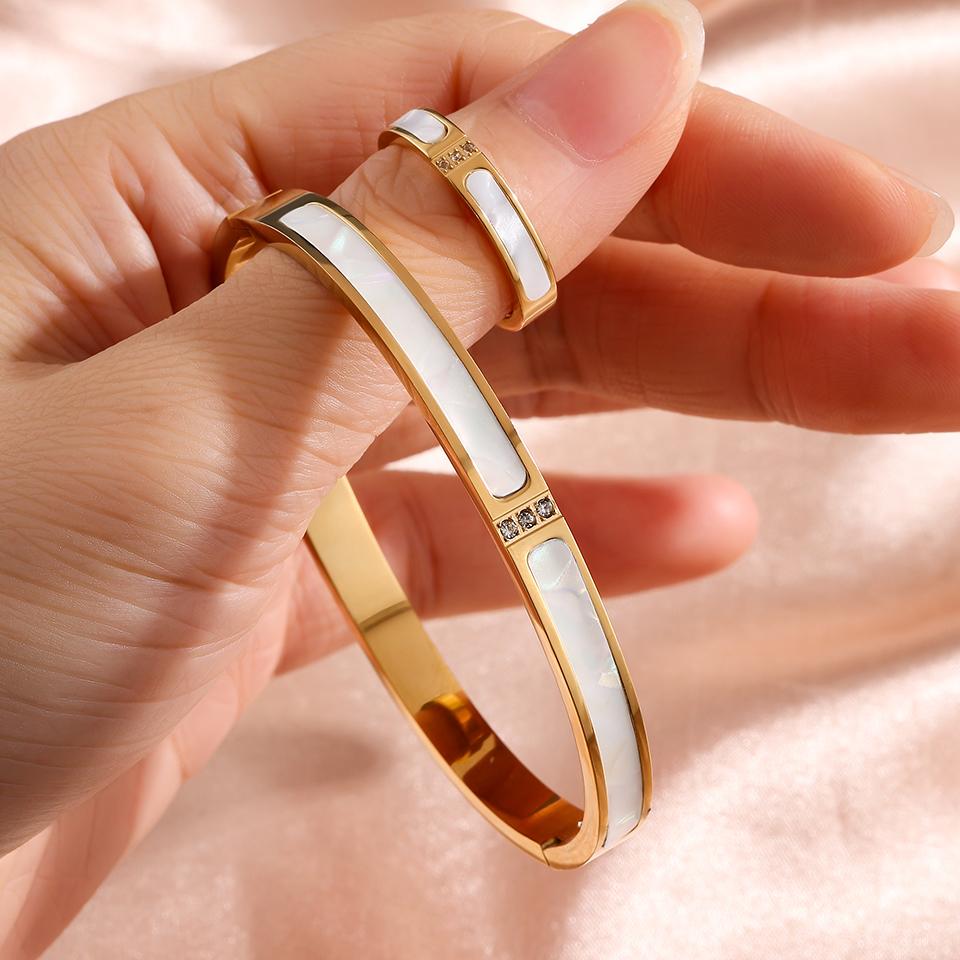 Stainless Steel Bracelet And Ring Set for Women Simple Design Fashionable Jewelry for Parties And Banquets