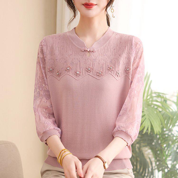 Elegant Lace-Trimmed Seven-Sleeve T-Shirt for Mid-Aged and Elderly Women - Stylish, Comfortable, Slimming Fit