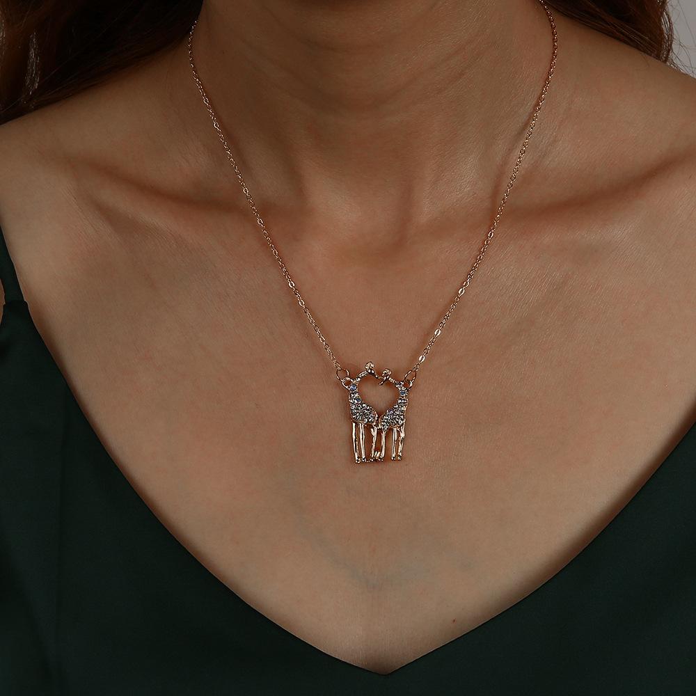 Fashion Temperament Necklace, Personality Diamond-Set, A Deer Has Your Collarbone Chain, Woman