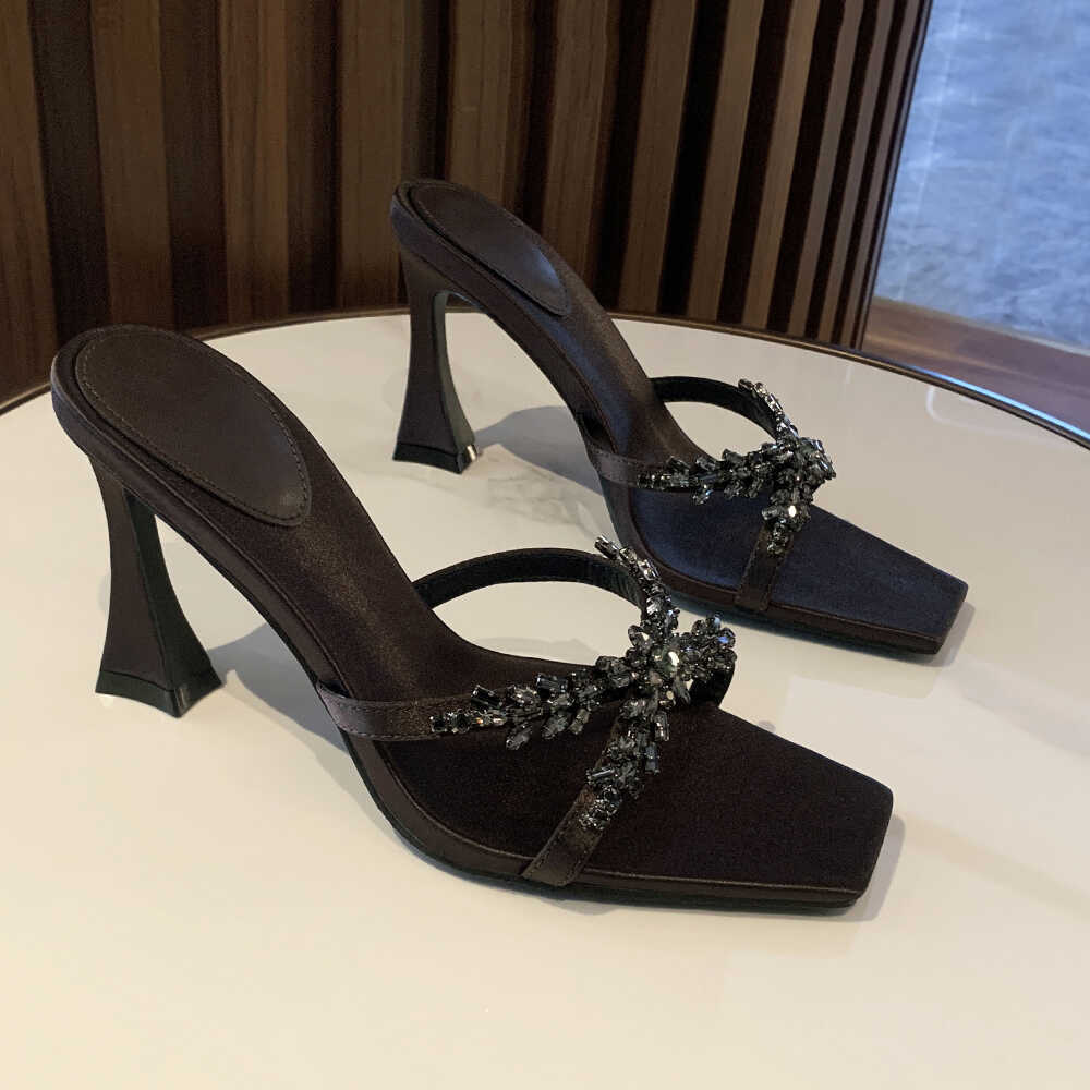 Rhinestone cross with sandals women's summer 25 new leaf chain high heels square head horseshoe heel one word with cool slippers