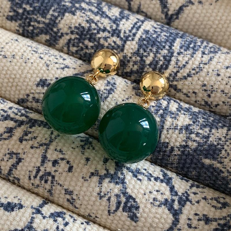

Новые модные серьги-гвоздики с зеленым агатом в китайском стиле для женщин с индивидуальностью, свежий и модный тренд, универсальные серьги и серьги.