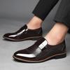 Helle Obermaterial Abendschuhe Mann Lackleder Spitzschuh Casual Business Social Schuh für Männer Nicht 39 Kleidung Neue Gentleman Büro