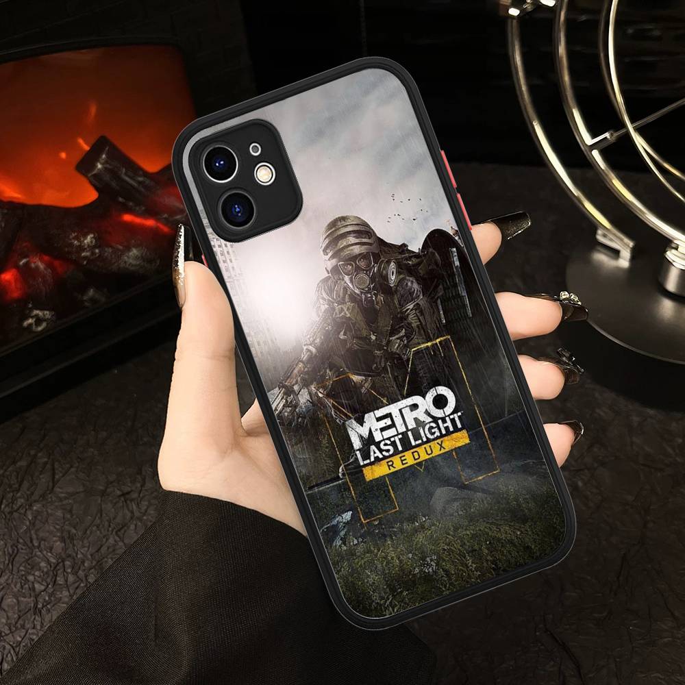 Post Apocalyptic Game Metro 2033 Phone Case For IPhone 16 15 14 Plus 15 13 12 11 Pro Max X XS MAX Matte Cover