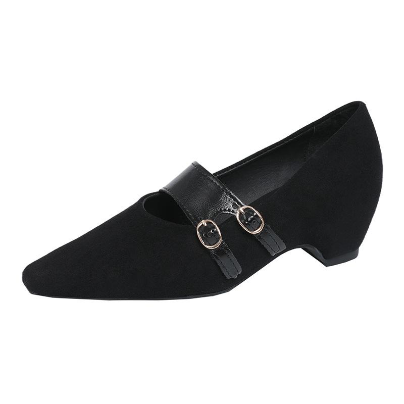 22 new French retro pointed head shallow mouth single shoes elegant inner height increasing temperament commuter shoes