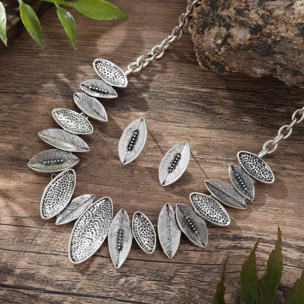 New antique silver leaf stud earrings necklace set, retro punk petal personalized stud earrings necklace set