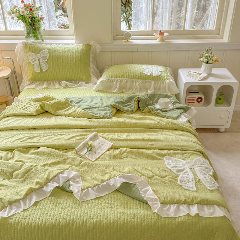 New Fashion Rufflededge Summer Blanket Soft Skin-Friendly Breathable Quilted Quilt Moisture-Wicking Duvet Sleep Naked Comforter