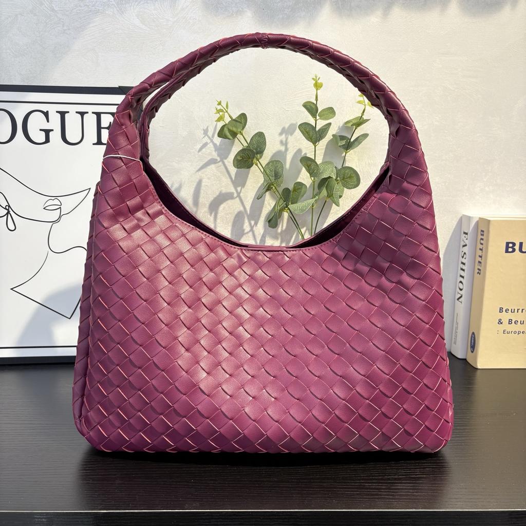 Cross-border bag women's large-capacity 2026 new trendy fashion woven portable bucket bag versatile commuter tote bag