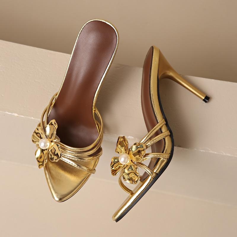 New High Heels Summer Women Fashion Round Toe Open Toe Beautiful Metal Flower Straight Strap Non-slip Slippers