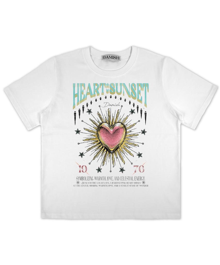 Damiswi Heart Sunset Graphic T-Shirt_White (Mint)