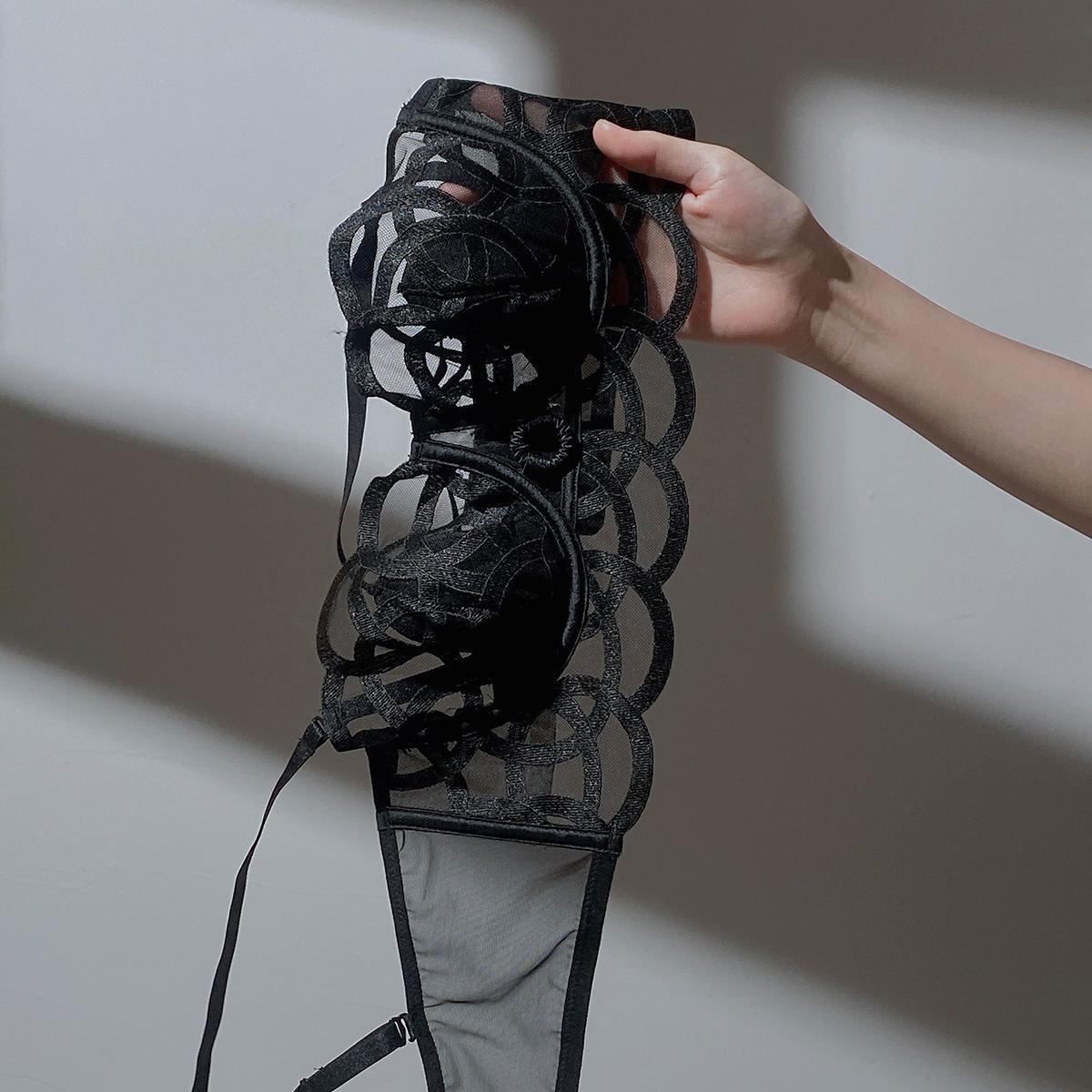 

Sexy underwear women s small breasts show big breasts gather and close sub-breasts underwear French thin cotton rabbit ears lace bra bra S