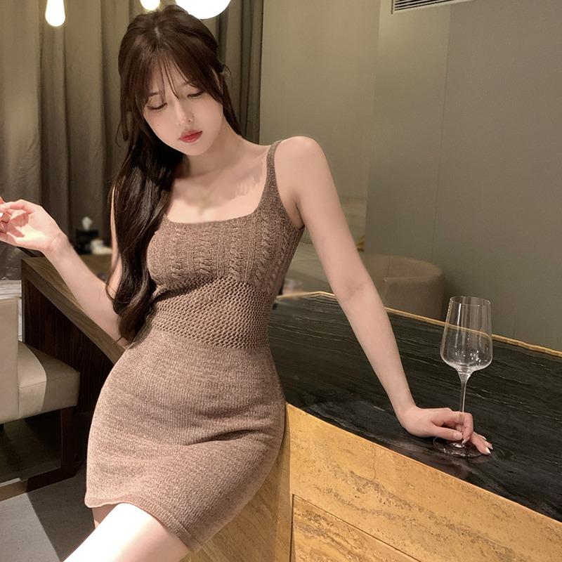 Dámské šaty Čtvercový výstřih Průstřihy Slim