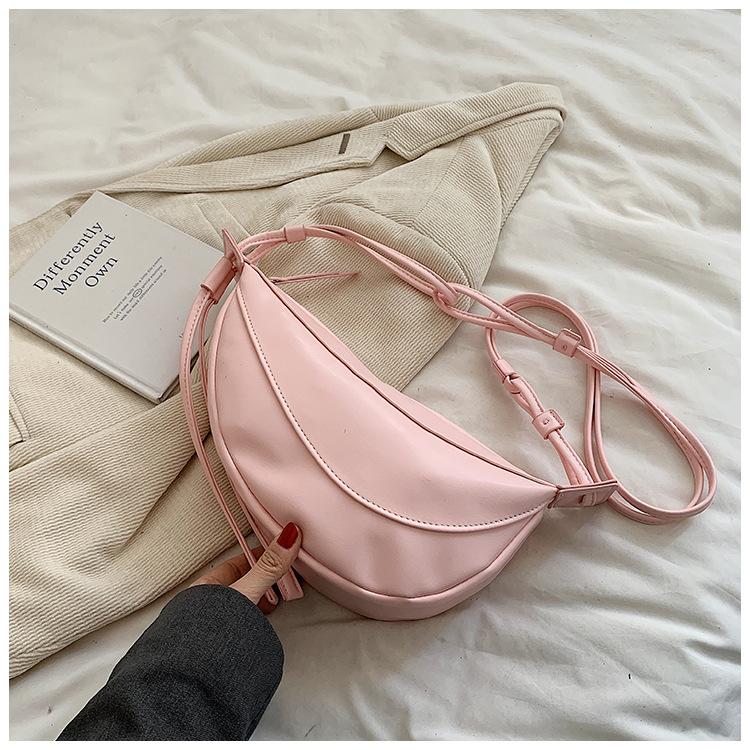 2025 South Korea's new crossbody dumpling bag fashion niche design breast bag versatile trend shoulder women's bag