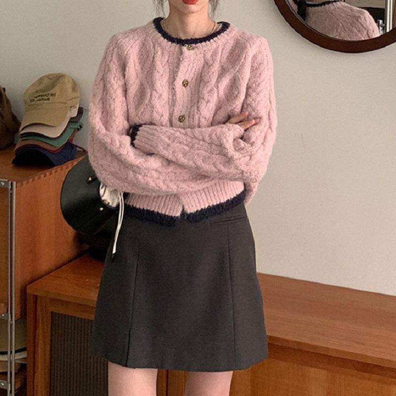 Korean Round Neck Sweater for Women In Autumn and Winter Luxurious and Lazy Style Knitted Cardigan Jacket Thickened