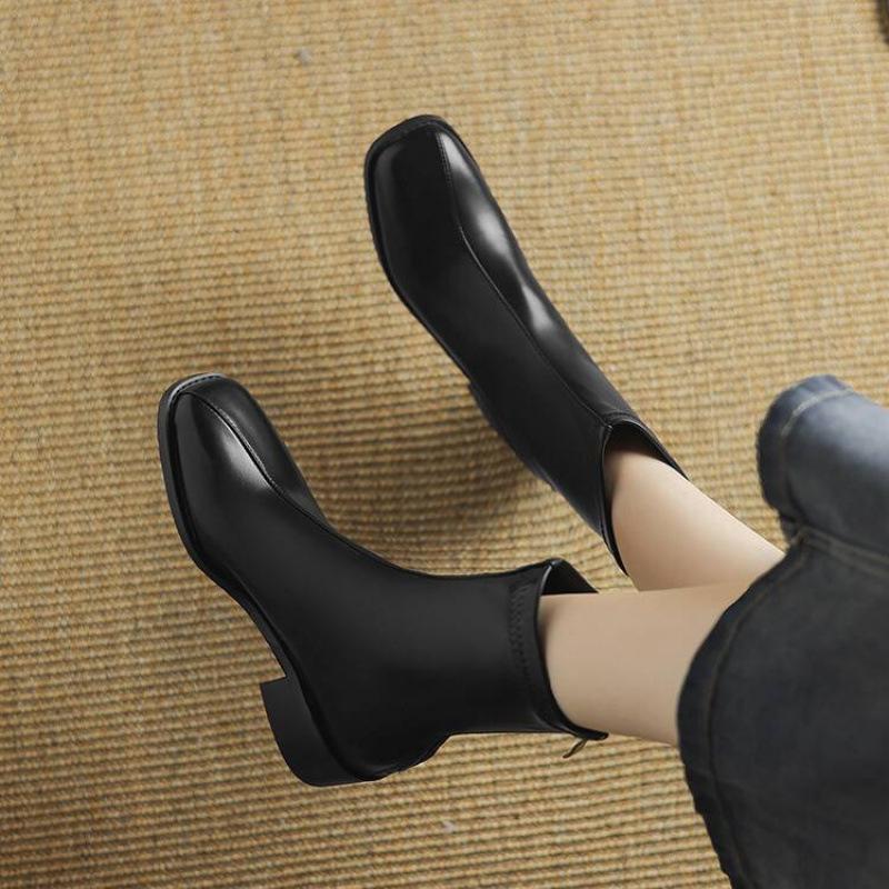 Korean version leather women's boots medium heel large size square head rear zipper knight boots women's autumn and winter solid color square 