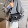 Koreansk axelväska i patchwork-stil för kvinnor 2025 - Trendig liten fyrkantig design