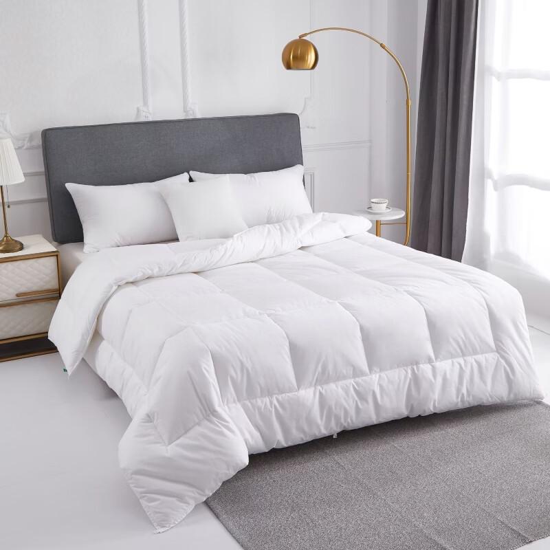 Luxury Down Alternative Hotel Comforter