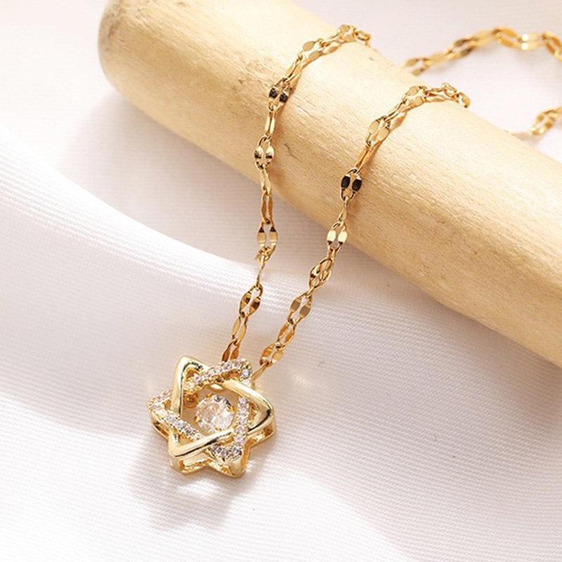 Non-Fading Luxury Maple Leaf Butterfly Clavicle Necklace