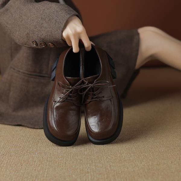 

Модная корейская обувь Оксфорды Женская обувь Лоферы с мехом Сабо Платформа Британский стиль Осень 2025 Кожа Платье Слипоны Cre 35