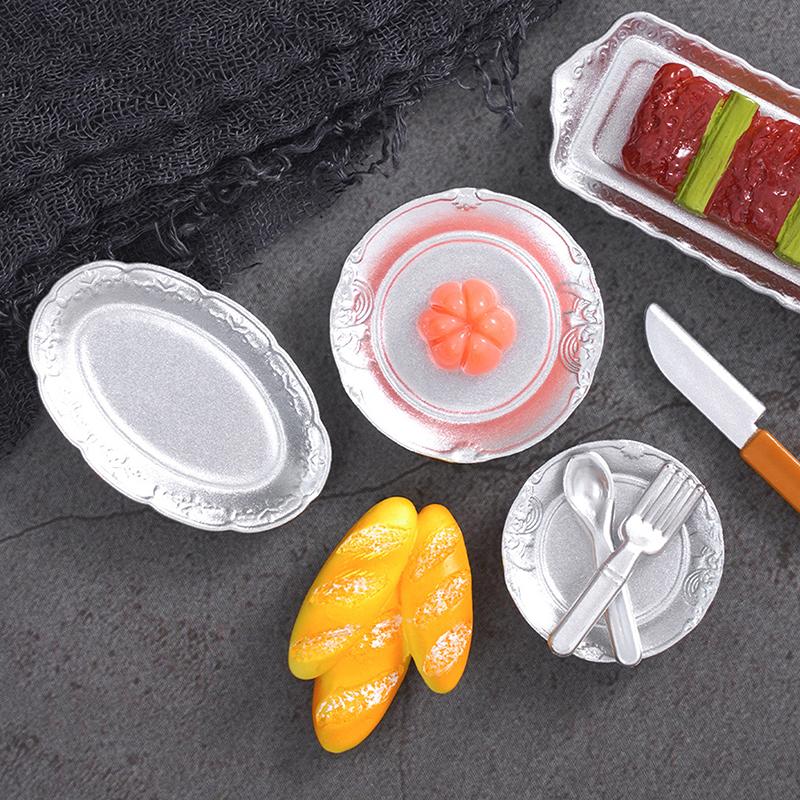 10Pcs Mini Dollhouse Accessory Set – Assorted Dessert Plate Simulations for Kitchen Decor