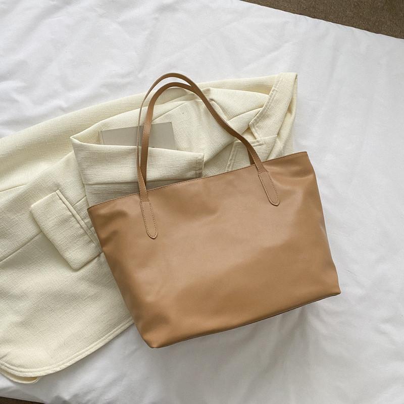 Fashionable Large Pu Tote Bag For Women With Stylish Versatile Design And Spacious Capacity