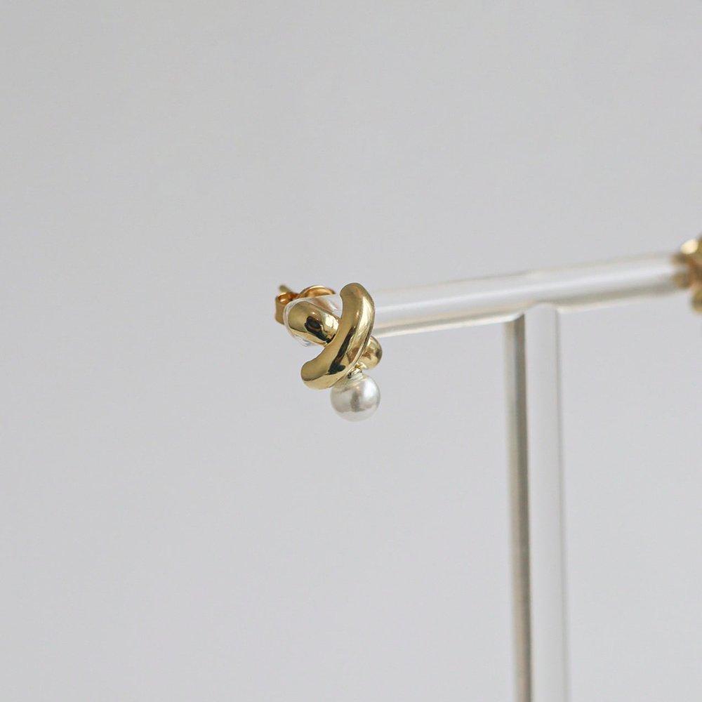 [ Modernlike / Headquarters Genuine ] 14K Gold-Filled Silver Pearl X Stick Curve Earrings