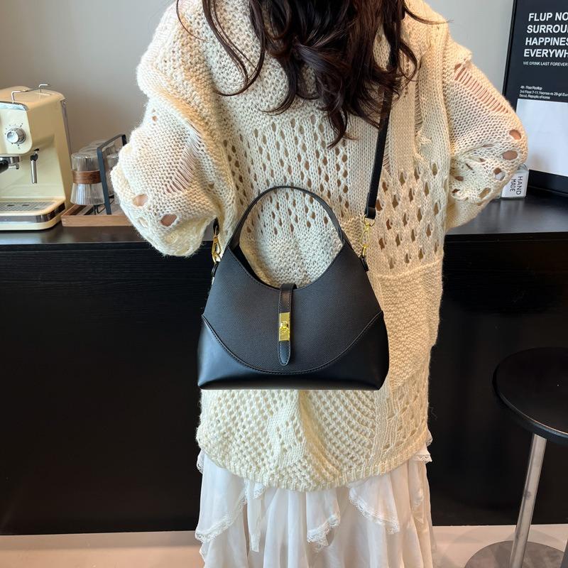 High-end contrasting colors, niche design, messenger bag, women's new dumpling bag, versatile commuter, portable underarm bag