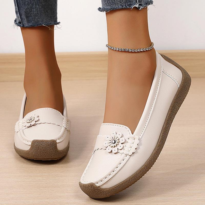 2024 Spring Women's Soft Sole Loafers: Comfortable, Flat, Casual Plus Size Bean Shoes