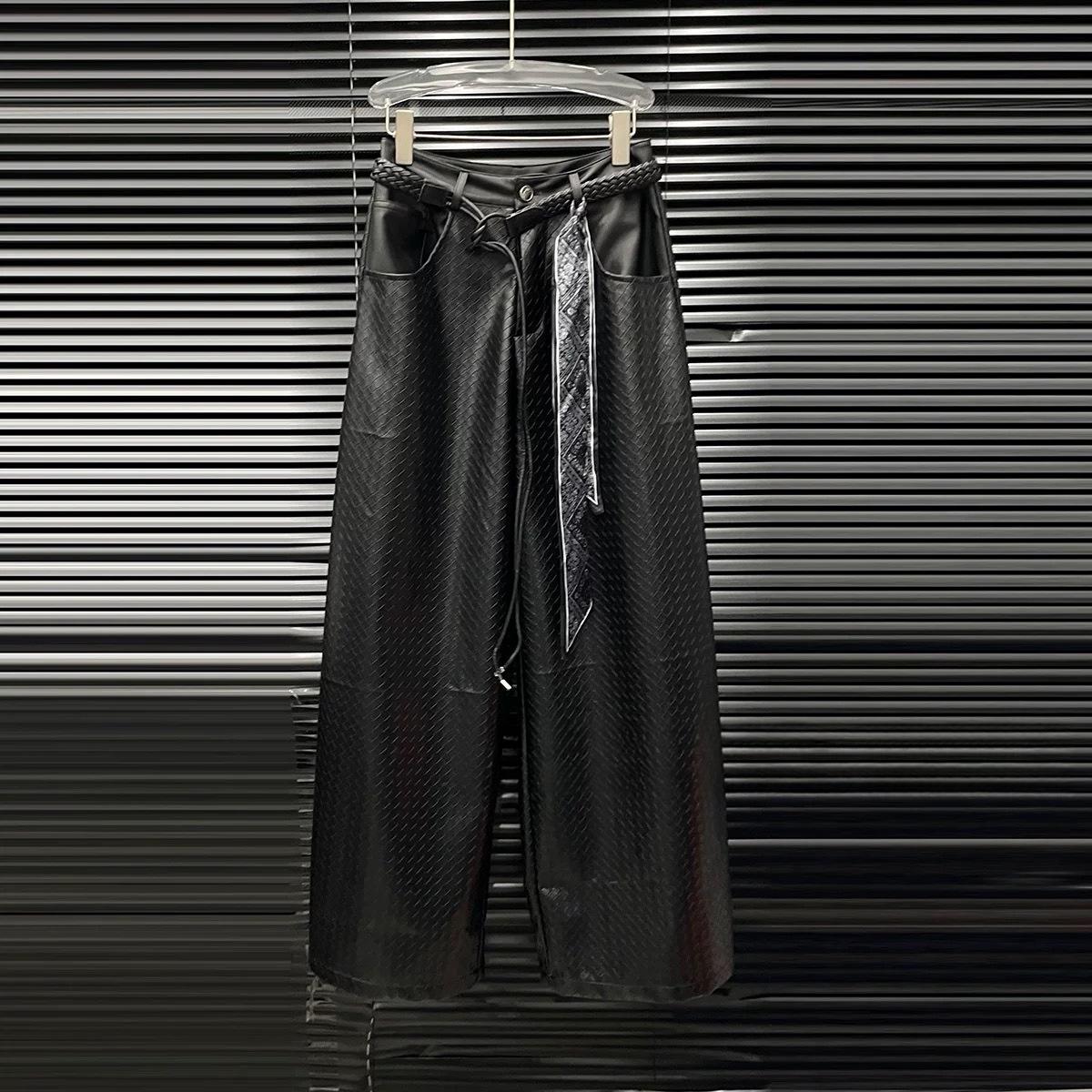 

2025 Autumn/Winter Retro Korean Woven Leather Pants with Silk Scarf Belt Small чёрный