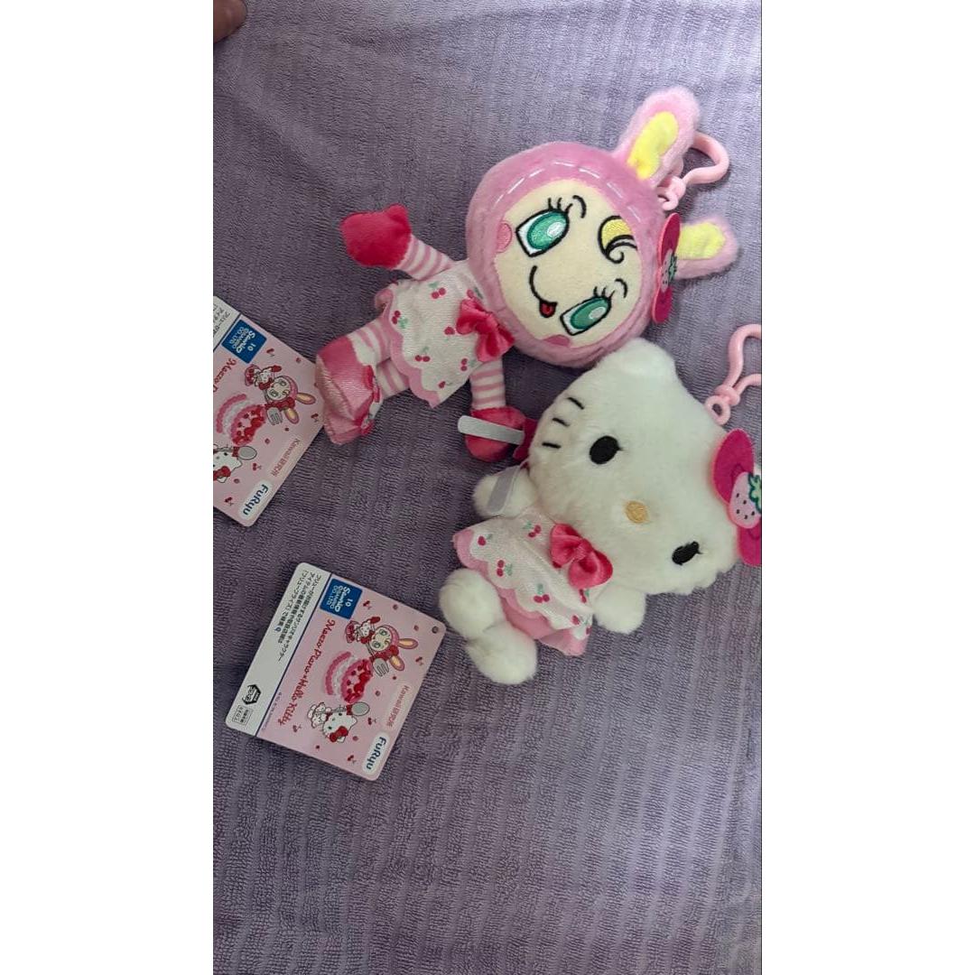 Mezzo Piano x Hello Kitty Clippi Plush ~Strawberry Cherry~