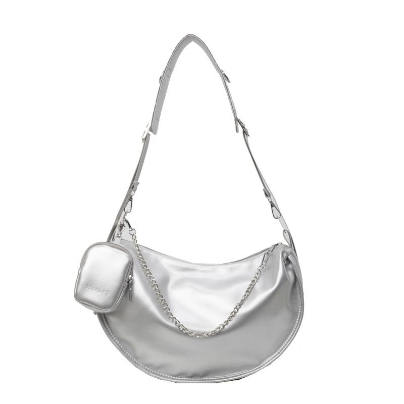 

Простая и модная нишевая сумка женская 2025 весна новая большая вместительная сумка-пельмень универсальная дорожная сумка на плечо