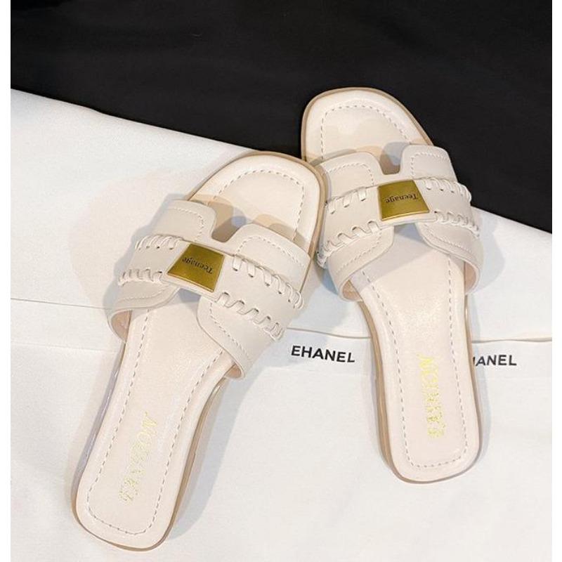 

Fashion New Summer Slippers Women Flat Luxury Outdoor Beach Flip Flops Female Sandals Trend Brand Design Slides Shoes 40