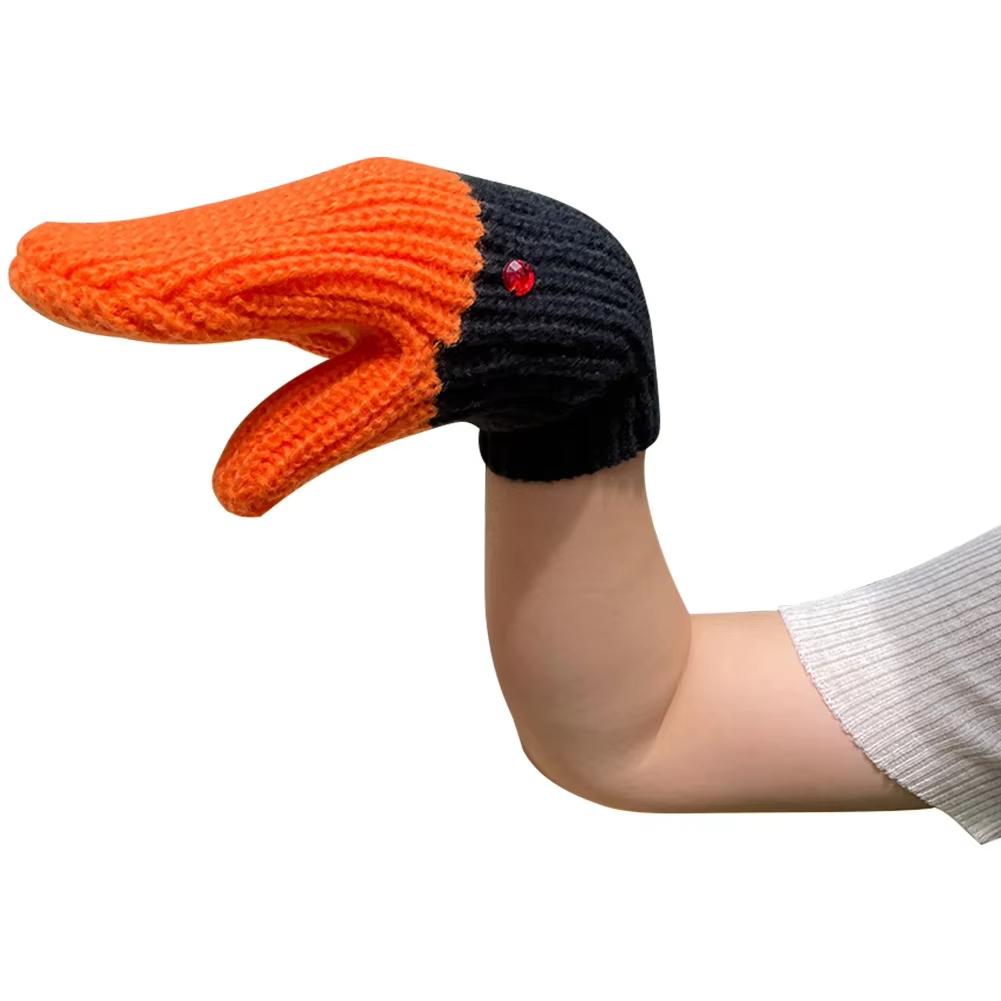 Knitted Yarn Three-dimensional Swan Full Finger Gloves Are Suitable for Keeping Warm In Autumn and Winter for Both Men and Women