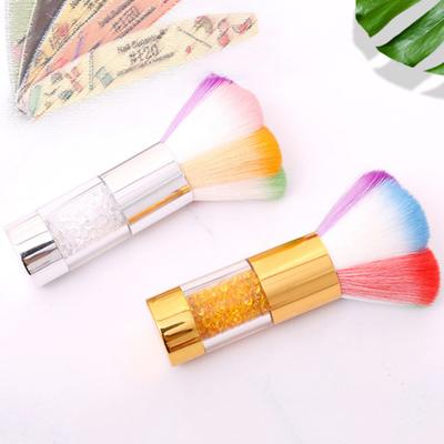 Užitečný odstraňovač prachu s štětcem na make-up s kamínkovou rukojetí