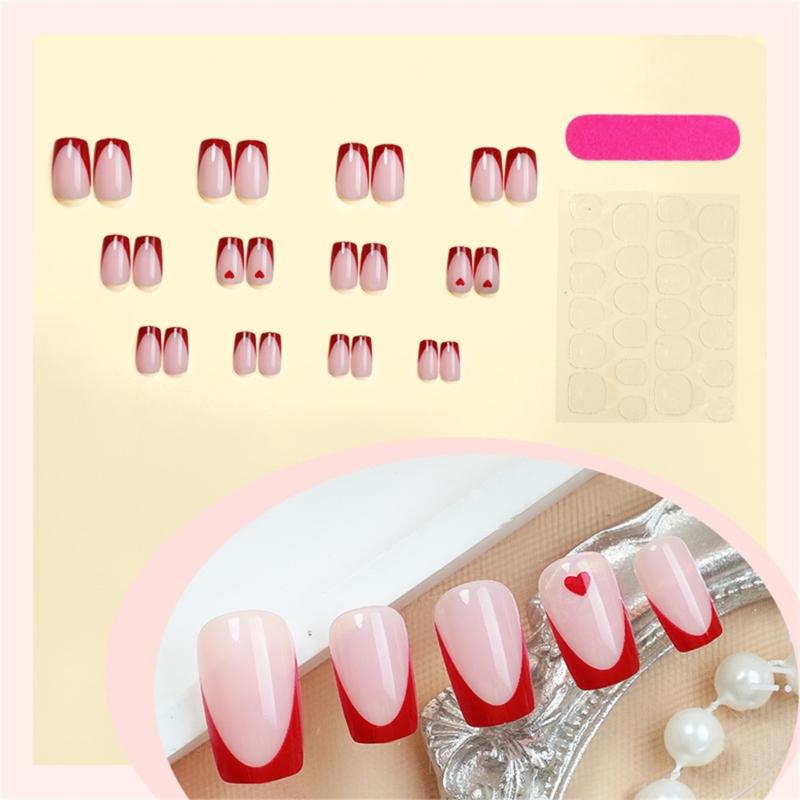 24 Stück Vollabdeckende Aufklebenägel mit Herzdesigns Französische Spitze Falsche Nägel Quadratische Press-On-Nägel Maniküre-Zubehör