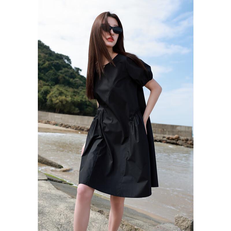 

Plus Size Round Neck Pleated Waist Little Black Dress M