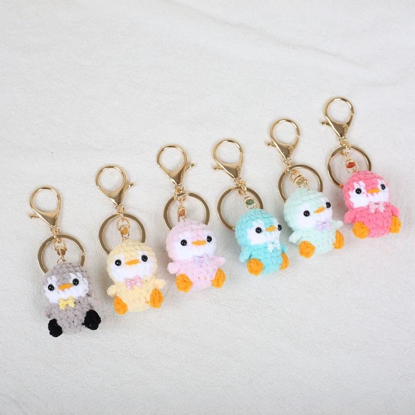Cartoon Penguin Doll Crochet Keychain Handmake Knitted Mini Penguin Keychain For Car Keys Pendant Cute Animal Doll Keyring Gifts
