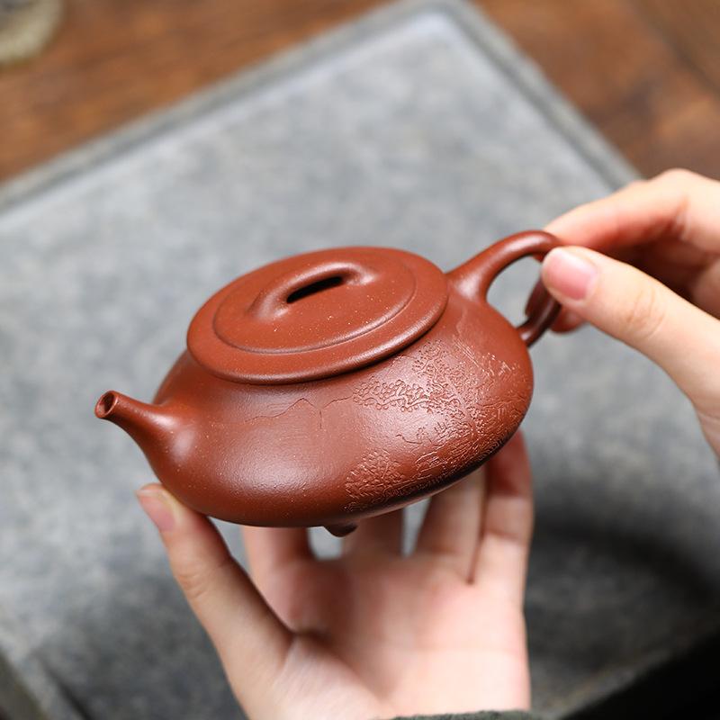 200ml Chinese Yixing Famous Purple Clay Teapot Handmade Stone Scoop Tea Pot Beauty Tea Infuser Kettle Zisha Tea Set Customized