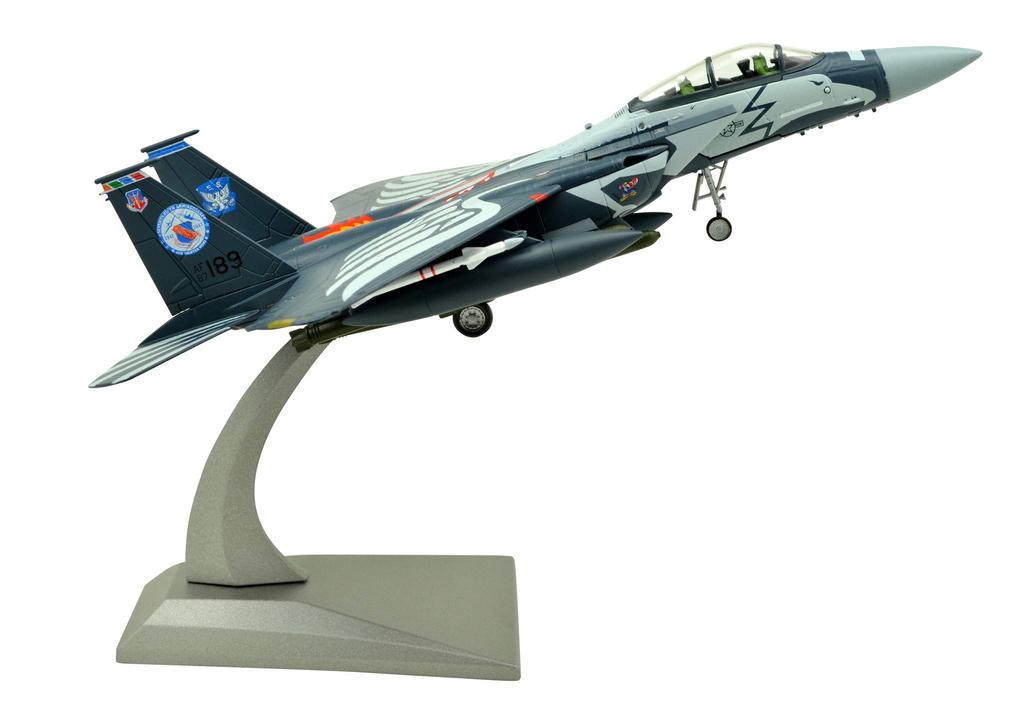 TANG DYNASTY(TM) 1100 F-15E Fighter Attack Aircraft Alloy Completed United States Air Force Airplane Model