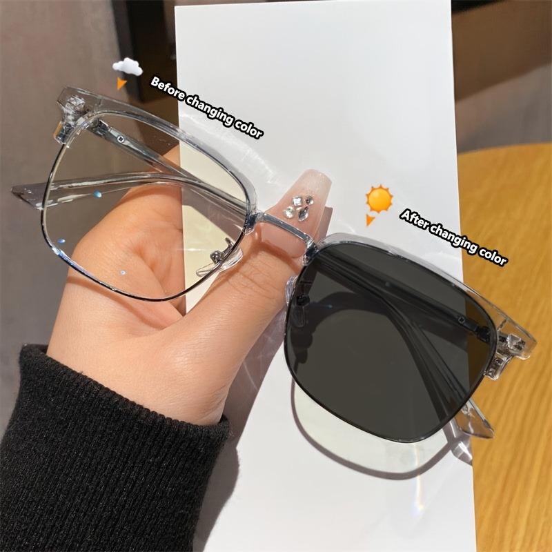 Fashionable Retro Half Frame Photochromic Anti Blue Light Square Glasses Are Perfect for Outdoor Activities and Travel